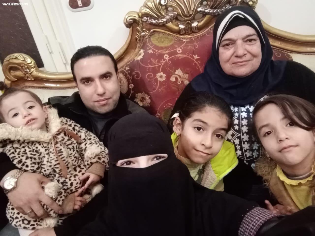 حكايات مدهشة للأمهات المثاليات.. ملف شامل